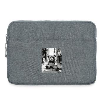Teddy bear with eye patch near road - Laptop bag 15" - heather grey - Front