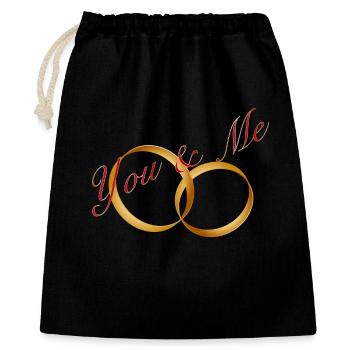 Goldene Ringe mit You & Me Schriftzug - Geschenkbeutel aus Baumwolle (40 x 50 cm) - Schwarz - Vorne