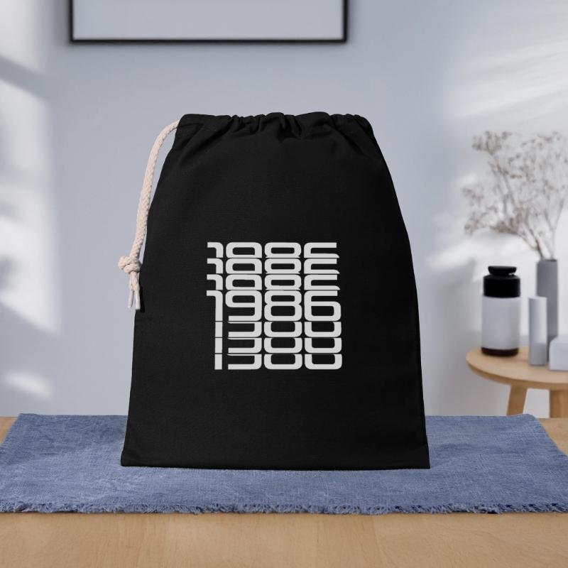1986 Stack Digits Pattern Gift Bag 40 x 50 cm