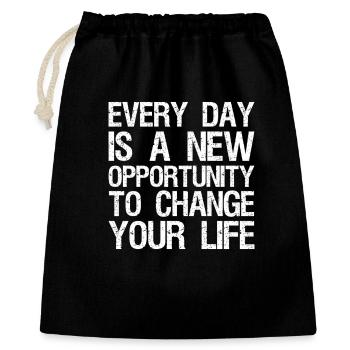 Chaque jour est une nouvelle occasion de changer de vie - Sac cadeau 40 x 50 cm - noir - Devant