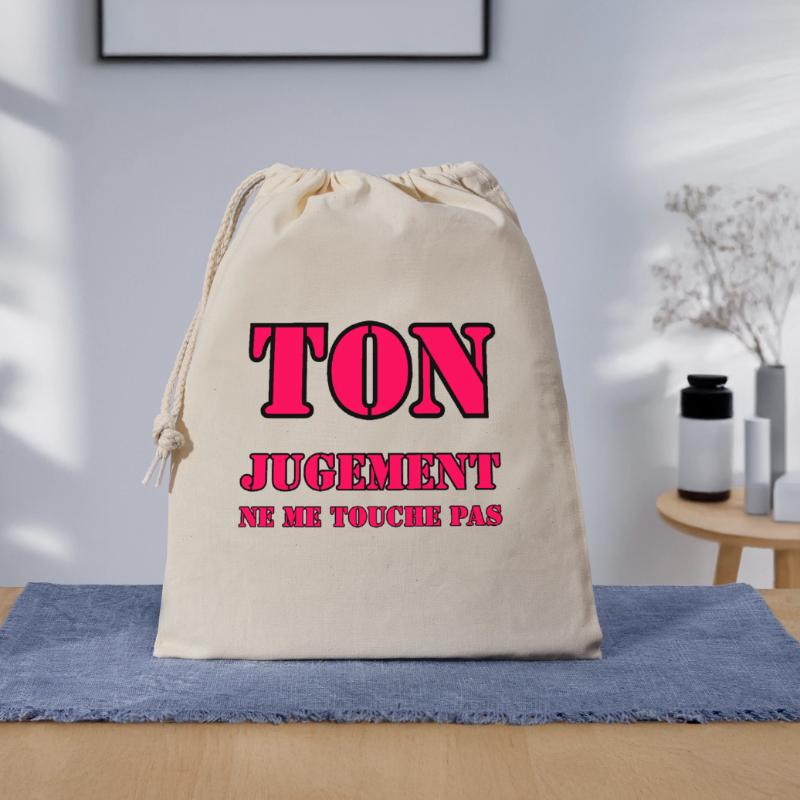 YOUR JUDGMENT DOES NOT AFFECT ME. Gift Bag 40 x 50 cm