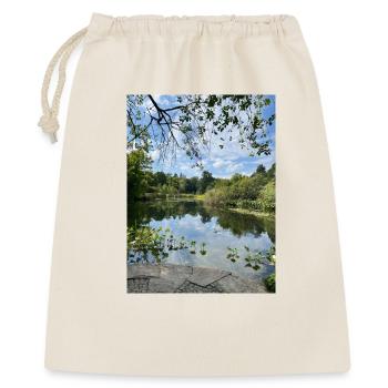 Spiegelsee im Waldrand - Geschenkbeutel aus Baumwolle (40 x 50 cm) - Natur - Vorne