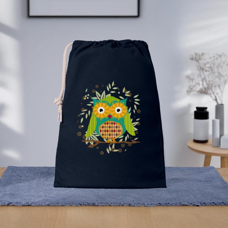 Artfully designed owl with patchwork pattern Gift Bag 30 x 45 cm