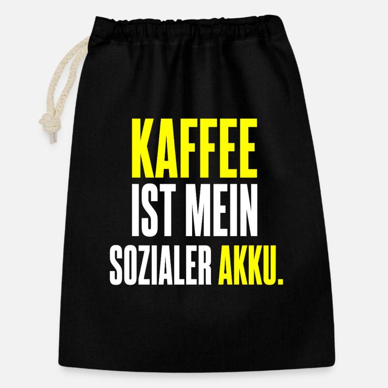 Kaffee ist mein sozialer Akku - Geschenkbeutel aus Baumwolle (30 x 45 cm) - Schwarz