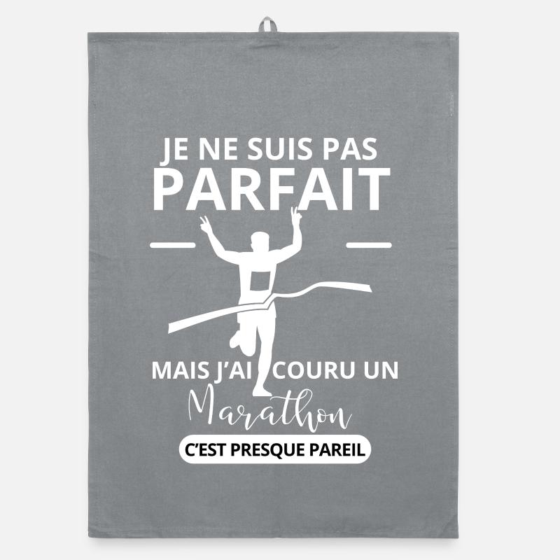 Not Perfect Marathon Humor Running Marathon Runner Torchon bio