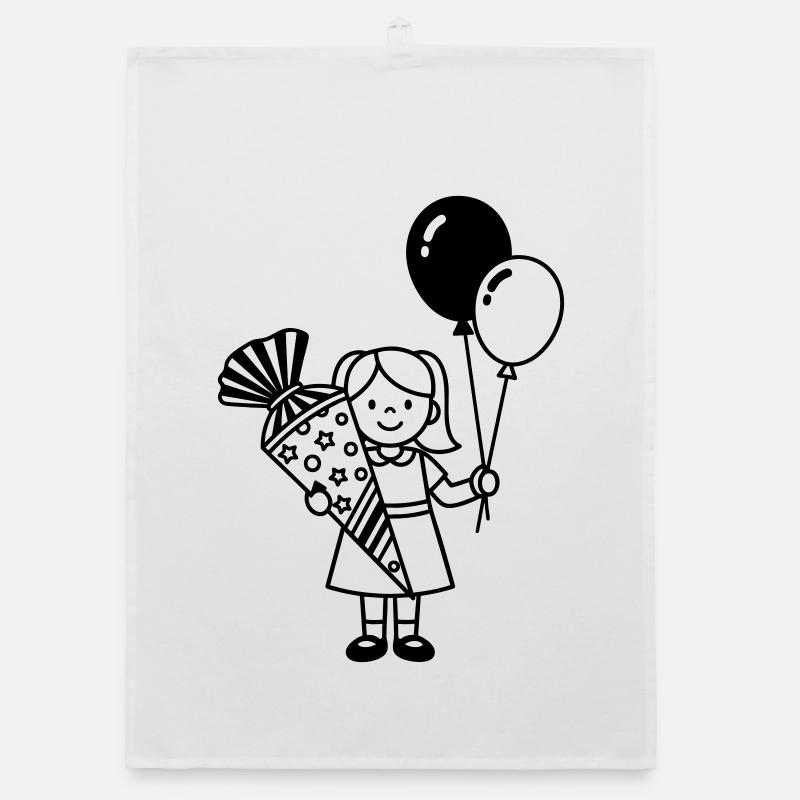 Fille inscrite à l’école avec cône d’école Torchon bio