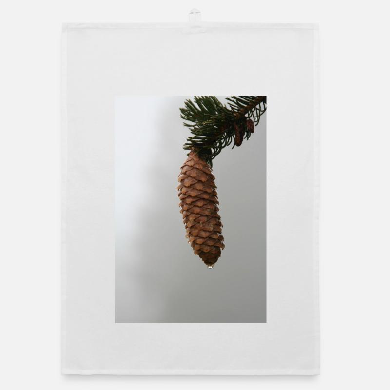 POMMES DE PIN DANS LA BRUME MATINALE Torchon bio