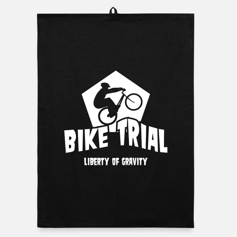 Liberté de gravité avec le trial à vélo Torchon bio