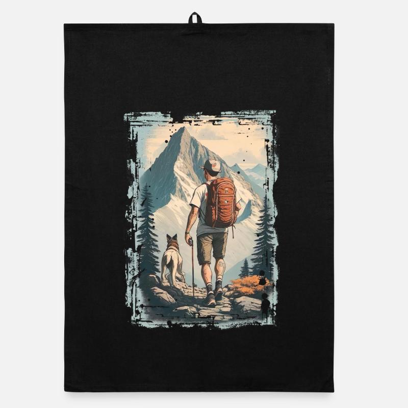 Wanderer in den Bergen mit Hund | Illustration Organic Geschirrtuch