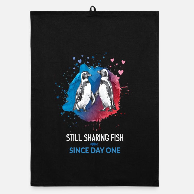 STILL SHARING FISH SINCE DAY ONE Organic Geschirrtuch