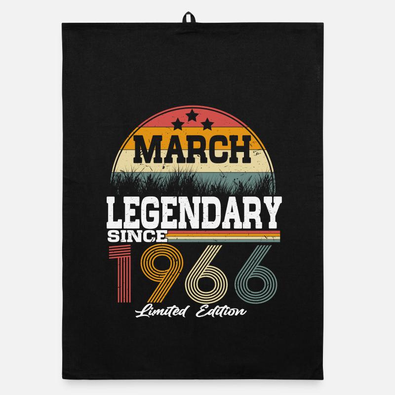 Legends est né en mars 1966 Torchon bio
