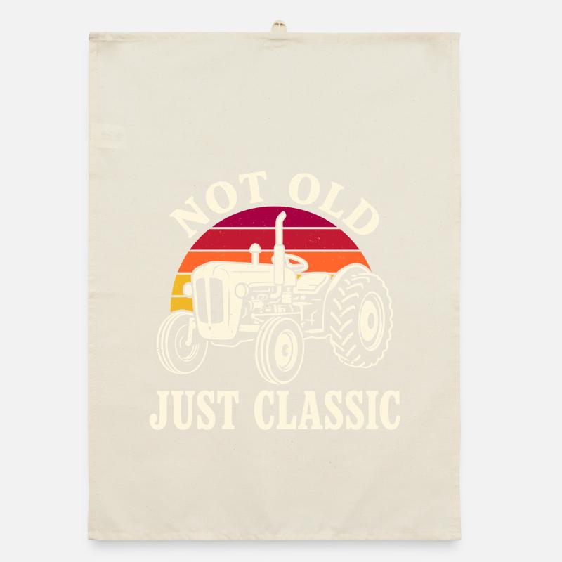 Not Old Just Classic Traktor Organic Geschirrtuch