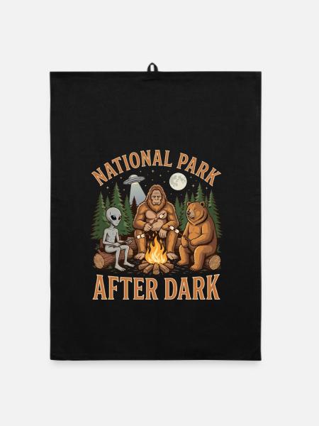 Nationalpark After Dark – Bigfoot Sasquatch - Organic Geschirrtuch - Schwarz - Vorne