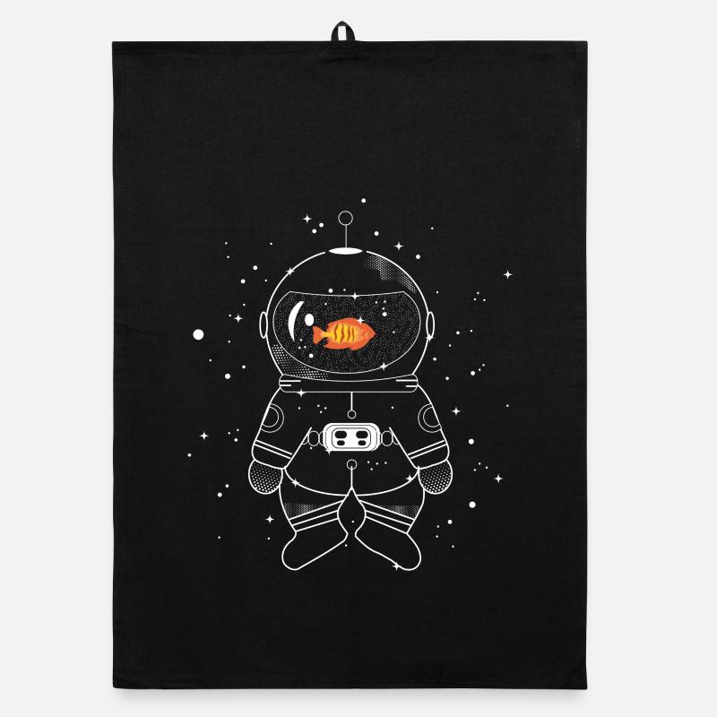 Ein Astronaut mit Goldfisch im Astronautenhelm Organic Geschirrtuch
