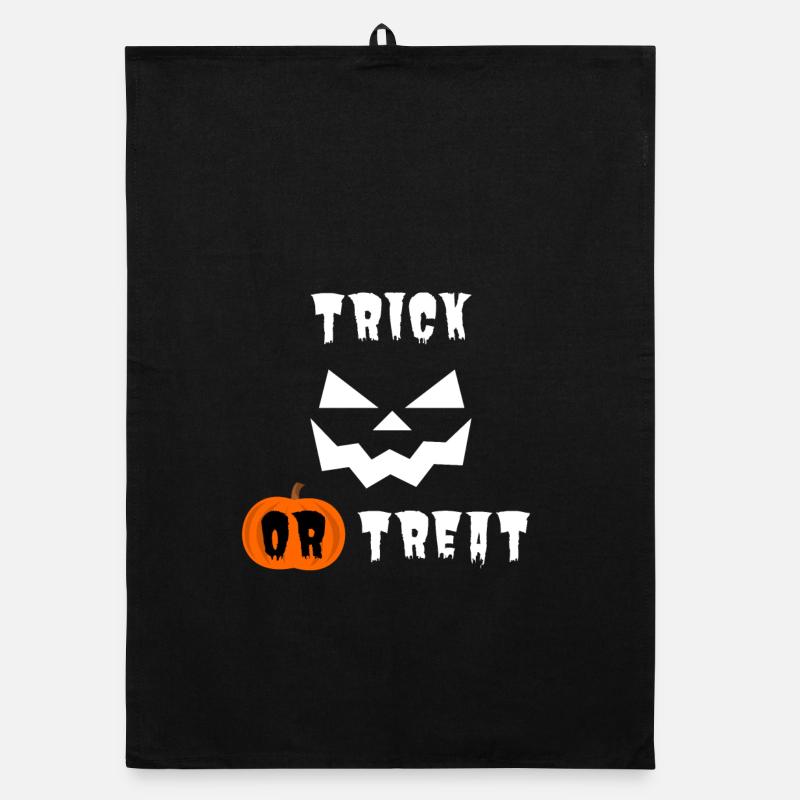 Halloween Trick or Treat Torchon bio