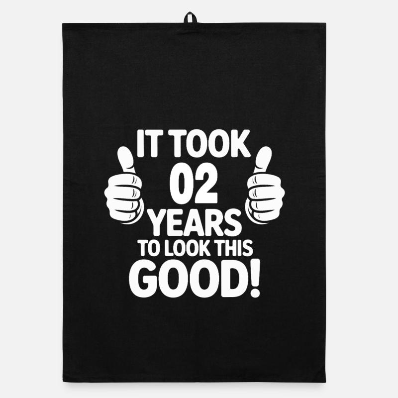 Conception de t-shirt de célébration du 2e anniversaire Torchon bio