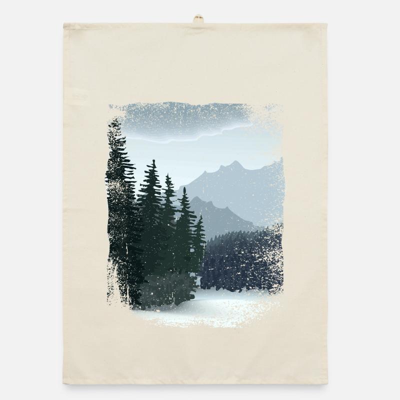 finsterer Wald und Berge mit ausgefranstem Rand Organic Geschirrtuch