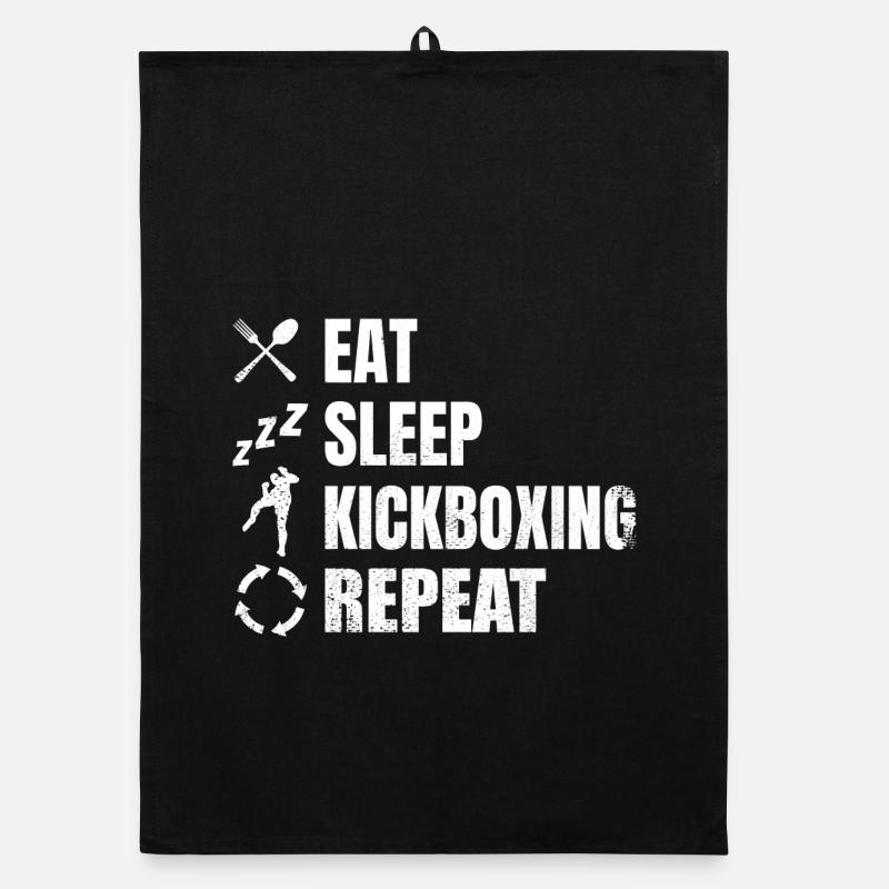 Manger, dormir, faire du kickboxing, répéter Torchon bio