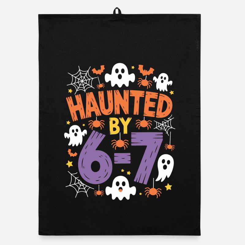 Hanté par 6-7 Halloween Math Pun Design Torchon bio