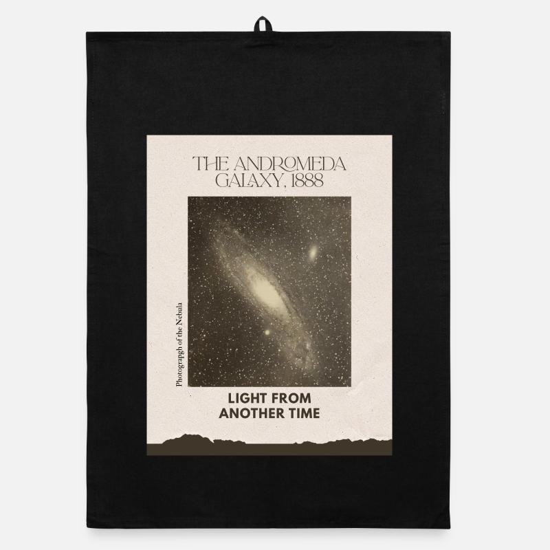 Andromeda Galaxy Vintage Torchon bio