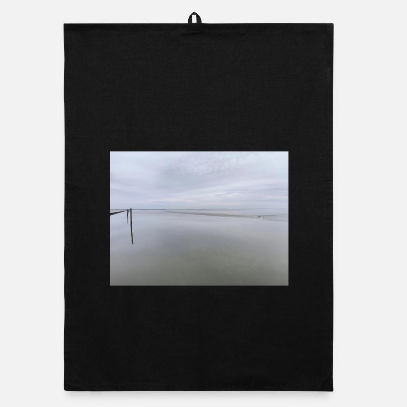 Bord de mer silencieux avec reflet du ciel Torchon bio
