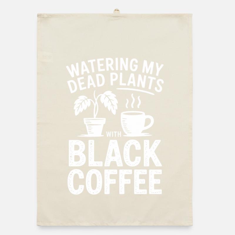Arroser les plantes mortes avec du café noir Torchon bio