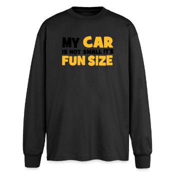 small car - Oversized Langarmshirt  - Schwarz - Vorne - AI Model Male 185 light (185cm)