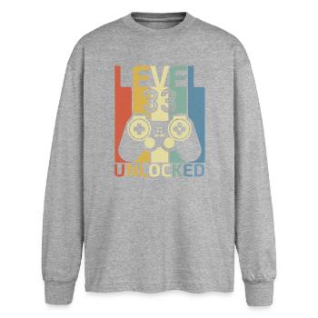 Level 33 freigeschaltet Lustiger Videospieler 33. Geburtstag - Oversized Langarmshirt  - Grau meliert - Vorne - AI Model Female 180 light (180cm)
