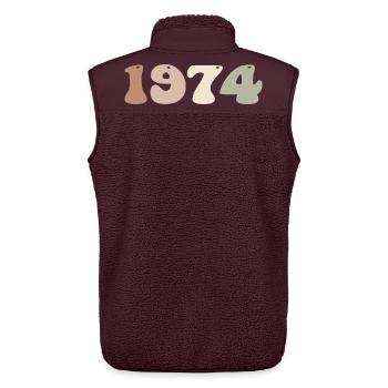 1974 - Unisex Sherpaweste von Stanley/Stella - Maroon - Hinten - AI Model Male 178 light (178cm)