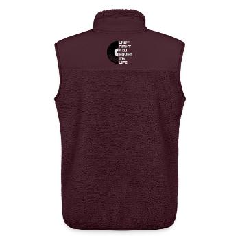 Last night a dj saved my life - Unisex Sherpaweste von Stanley/Stella - Maroon - Hinten - AI Model Male 178 light (178cm)