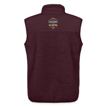 Erzieher Weltretter - Unisex Sherpaweste von Stanley/Stella - Maroon - Hinten - AI Model Male 178 light (178cm)
