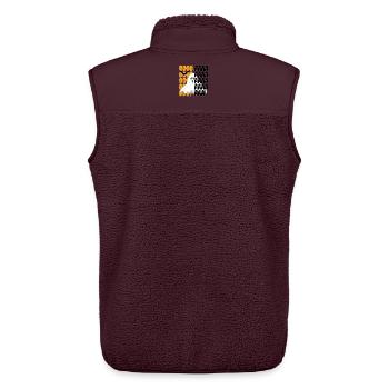 Halloween Geist Boo Muster - Unisex Sherpaweste von Stanley/Stella - Maroon - Hinten - AI Model Male 178 light (178cm)