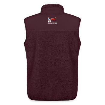 Traber Desgn mit Schrift - Unisex Sherpaweste von Stanley/Stella - Maroon - Hinten - AI Model Male 178 light (178cm)