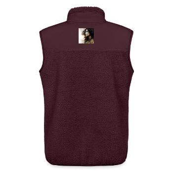 Porträt Frau 01 - Unisex Sherpaweste von Stanley/Stella - Maroon - Hinten - AI Model Male 178 light (178cm)