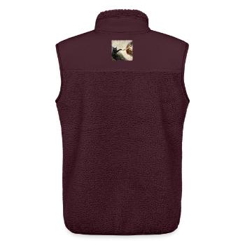 Chat gifle la main de Dieu Mème des chats drôles - Veste sans manches sherpa unisexe Stanley/Stella - maroon - Dos - AI Model Male 178 light (178cm)