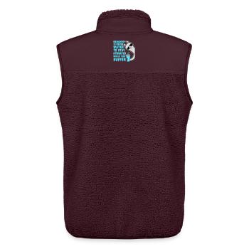 Remember to drink water Denk an Wasser Spruch Lama - Unisex Sherpaweste von Stanley/Stella - Maroon - Hinten - AI Model Male 178 light (178cm)