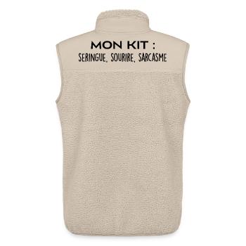 Mon kit : seringue, sourire et sarcasme - Veste sans manches sherpa unisexe Stanley/Stella - beige - Dos - AI Model Male 178 light (178cm)