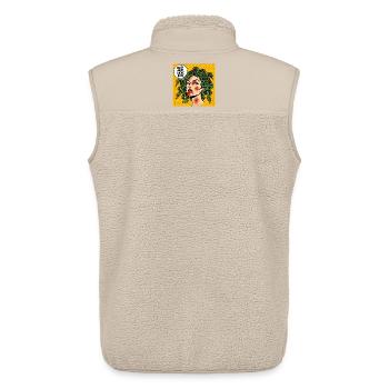 Medusa Pop-Art – Mach mich nicht böse! - Unisex Sherpaweste von Stanley/Stella - Beige - Hinten - AI Model Male 178 light (178cm)