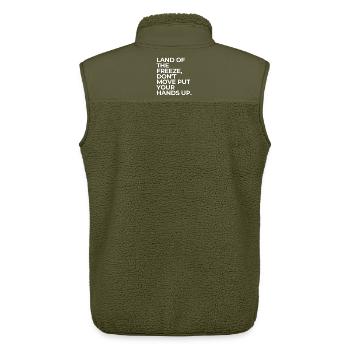 Lustiges USA-Zitat: Land of The Freeze Wortspiel-Humor-Witz - Unisex Sherpaweste von Stanley/Stella - Khaki - Hinten - AI Model Male 178 light (178cm)