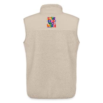 Love Has No Labels Spruch für Gay & Queer Fans - Unisex Sherpaweste von Stanley/Stella - Beige - Hinten - AI Model Male 178 light (178cm)