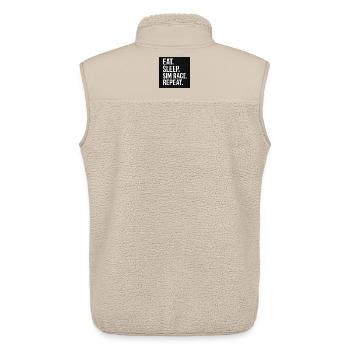 EAT.SLEEP.SIM RACE.REPEAT - Unisex Sherpaweste von Stanley/Stella - Beige - Hinten - AI Model Male 178 light (178cm)