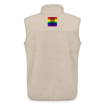 KEINE ANGST, NO NZS, NIE WIEDER, ANTIFASCHISMUS - Unisex Sherpaweste von Stanley/Stella - Beige - Hinten - AI Model Male 178 light (178cm)