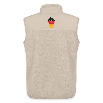 Flaggenfaust Kraft der Einheit - Unisex Sherpaweste von Stanley/Stella - Beige - Hinten - AI Model Male 178 light (178cm)