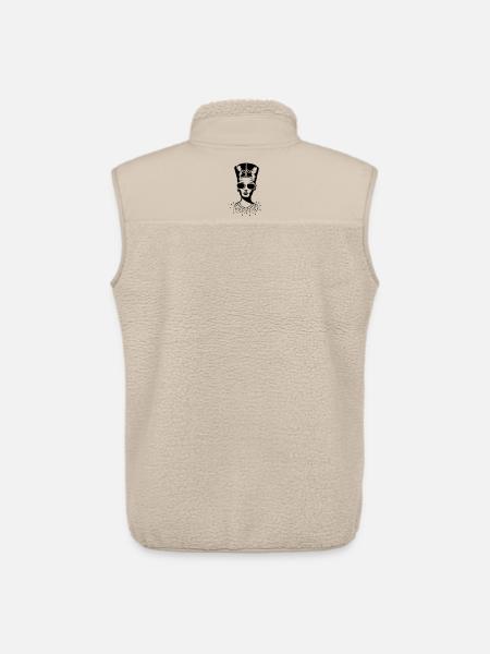 Kvinde i solbriller med Nefertiti hat - Stanley/Stella unisex sherpavest - beige