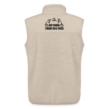 Starr weiter, dann mache ich einen Rollstuhltrick # - Unisex Sherpaweste von Stanley/Stella - Beige - Hinten - AI Model Male 178 light (178cm)