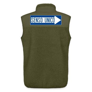 2560px-Abb. _82_a_-_Senso_unico_-_1959 - Unisex Sherpaweste von Stanley/Stella - Khaki - Hinten - AI Model Male 178 light (178cm)