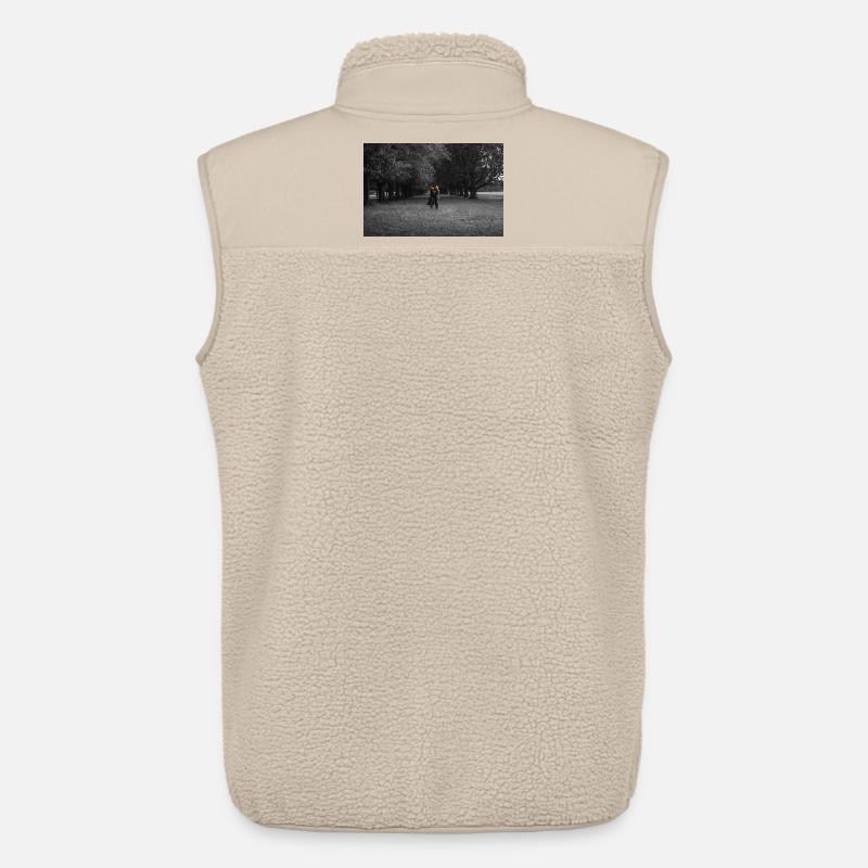 Silhouettenförmiges Kürbispaar Unter Baumkronen - Unisex Sherpaweste von Stanley/Stella - Beige