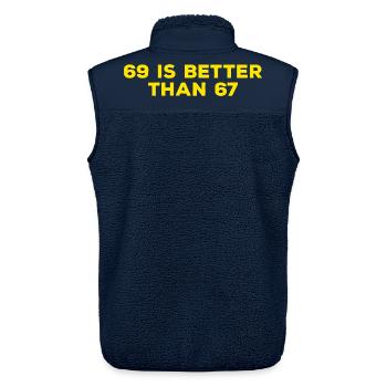 69 Is Better Than 67 - lustige erwachsenen Sprüche - Unisex Sherpaweste von Stanley/Stella - Navy - Hinten - AI Model Male 178 light (178cm)
