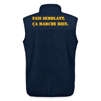 FAIS SEMBLANT. ÇA MARCHE BIEN. - Veste sans manches sherpa unisexe Stanley/Stella - marine - Dos - AI Model Male 178 light (178cm)