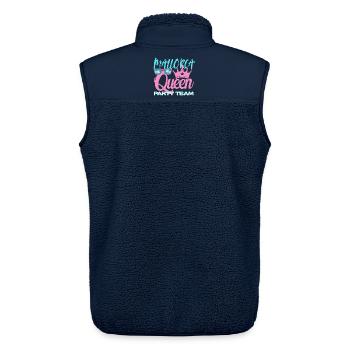 Mallorca Queen Party Team - Unisex Sherpaweste von Stanley/Stella - Navy - Hinten - AI Model Male 178 light (178cm)